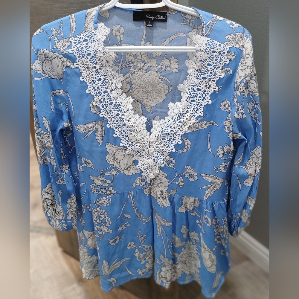 Floral Lace Trim Blouse - Blue
